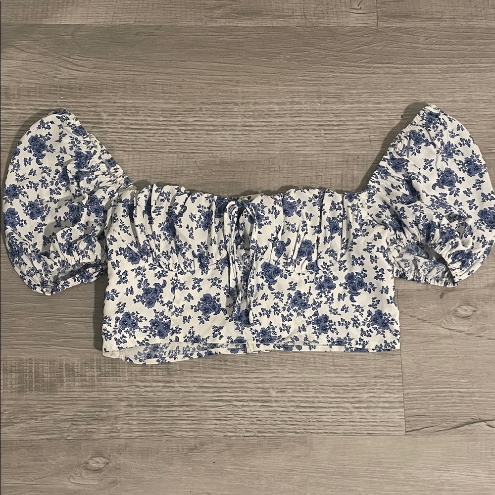 SHEIN Blue Floral Puff Sleeve Crop Top